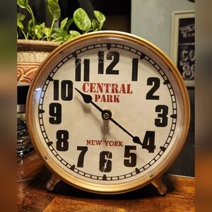Metal Central Park New York Convex Face Clock. AA Battery. Tested. 8.5x 4"